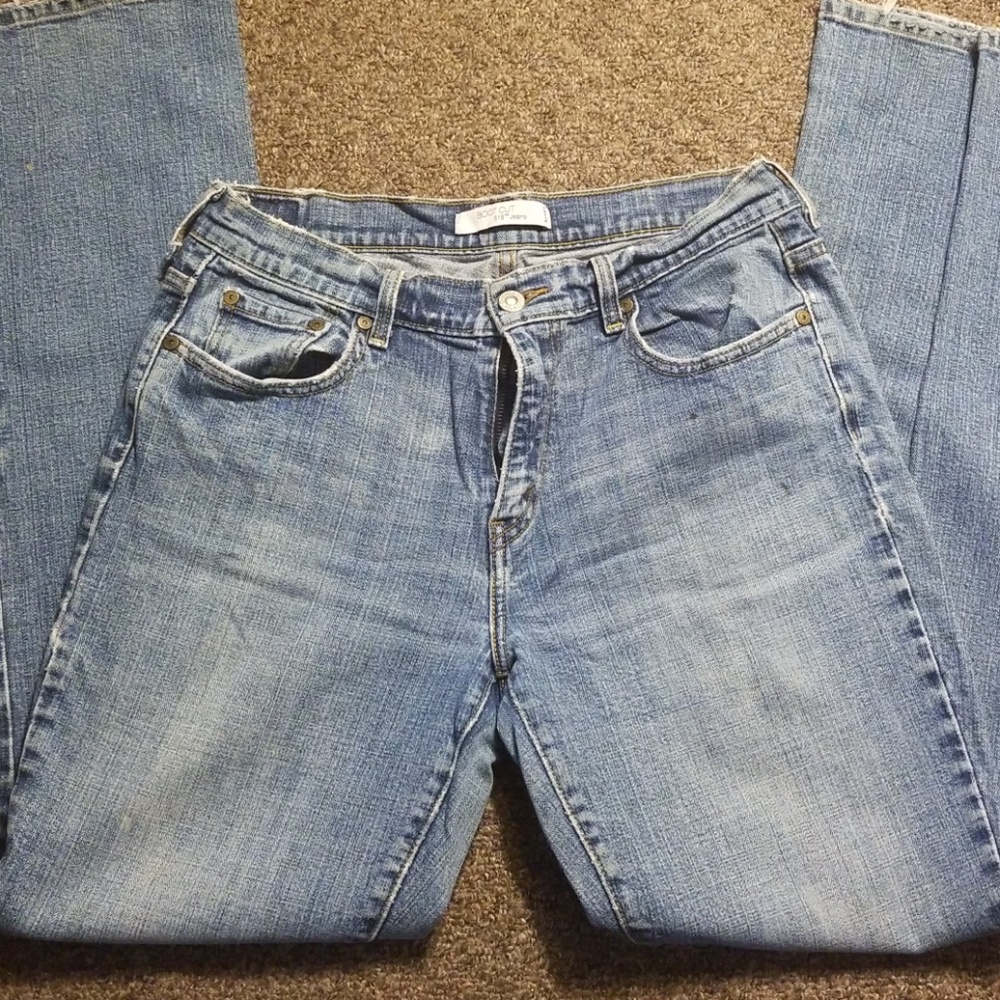 LEVI'S